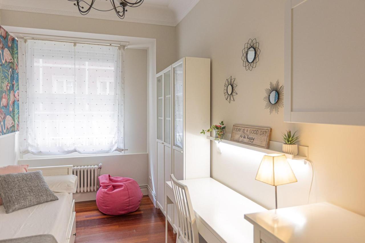 Park & Museum By Next Stop Apartamento *